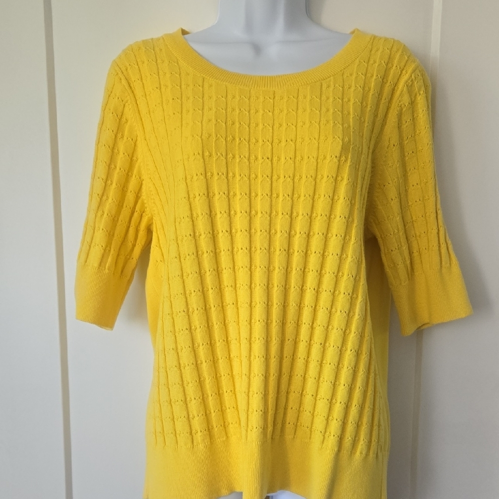 Banana Republic Yellow Crew Neck Sweater with Ribbed Knit